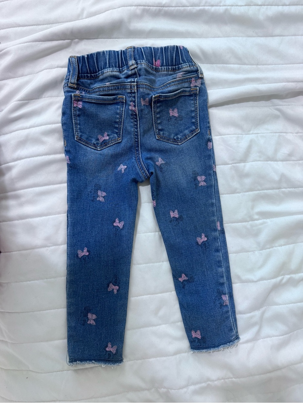 Disney Girls Blue Denim Jeans with Pink Bow & Minnie Print - Picture 4 of 5